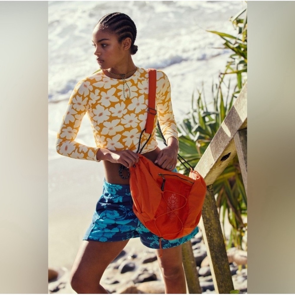 Free People Happy Landing Sling Bag Orange Black Gym Travel Duffle 90718578 NEW